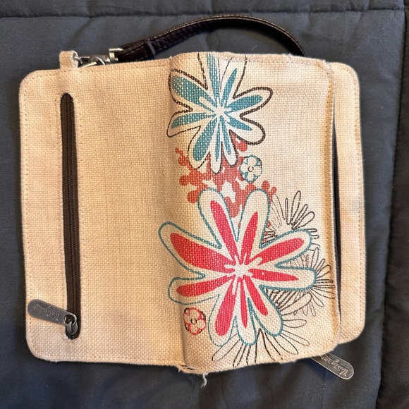 Thirty One Wallet - Picture 3 of 3